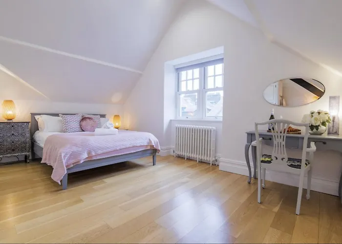 Cunsey, Penthouse Apartment Windermere